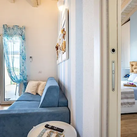 Lovely Isola Rossa (Sassari)